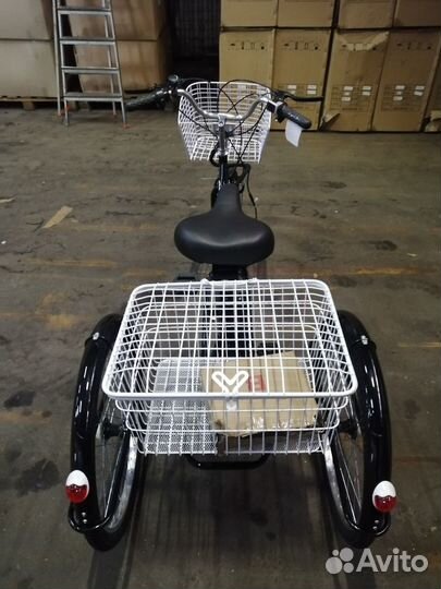 Трехколесный велосипед. Велосипед грузовой