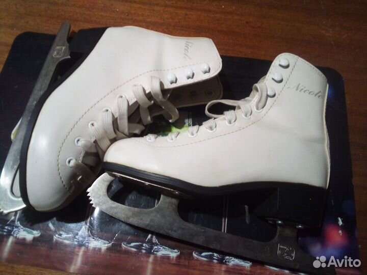 Фигурные коньки