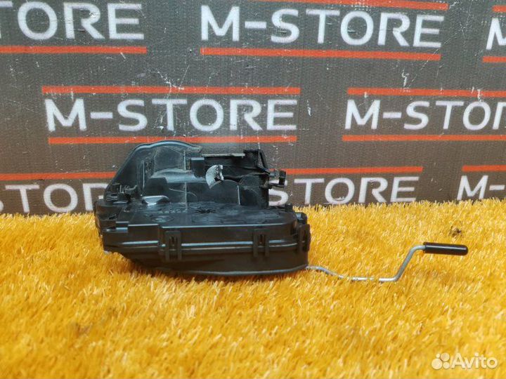 Замок двери передний левый Bmw 3-Series E90