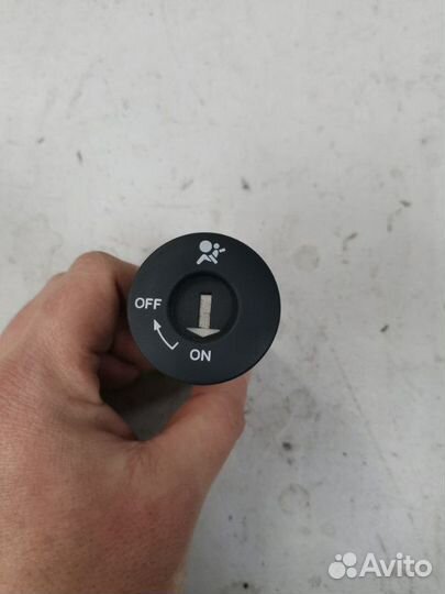 Выключатель подушки безопасности Nissan Tiida