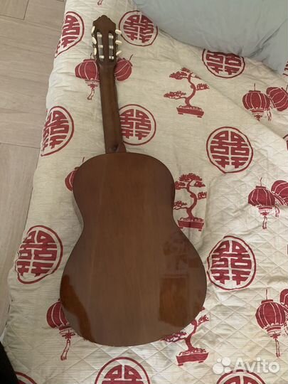 Классическая гитара yamaha c40