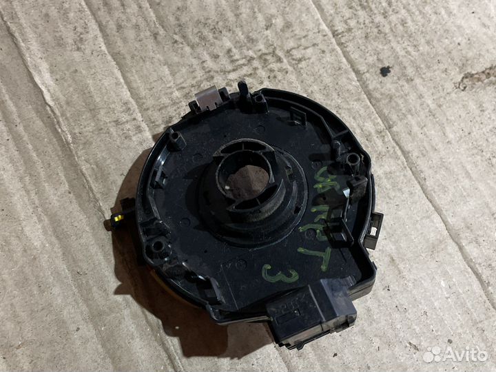 Подрулевой шлейф на Suzuki Swift 3