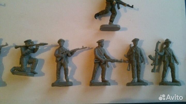 Солдатики 1-72 Linear-A,esci