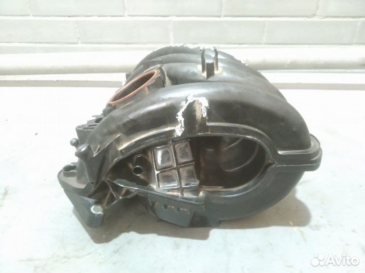 Коллектор впускной Volkswagen Polo (Rus) 1.6 2013