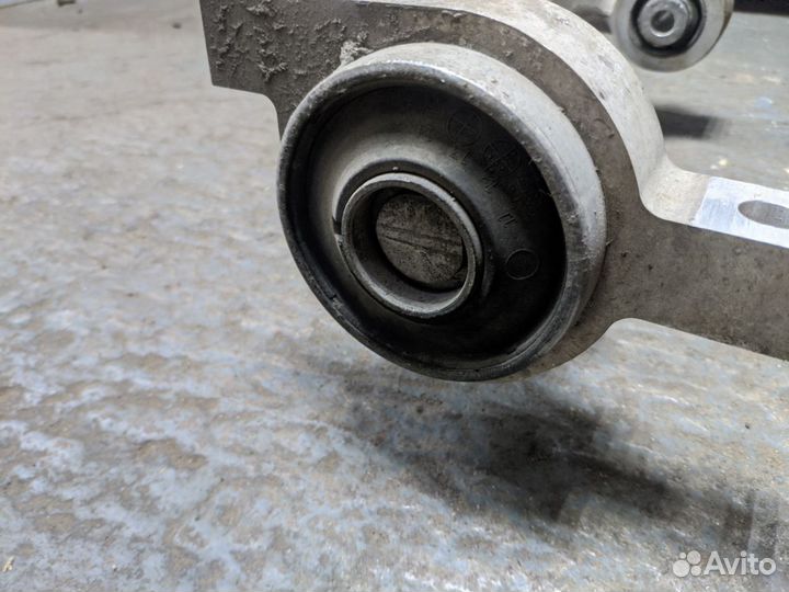 Рычаг пер. прав. Nissan Infiniti G35