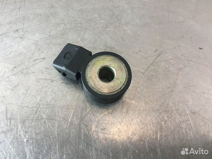 Датчик детонации Mercedes C-Class W203 M271 1.8I