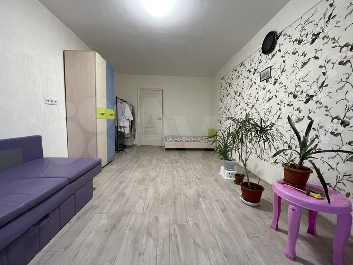 Комната 18 м² в 4-к., 4/16 эт.