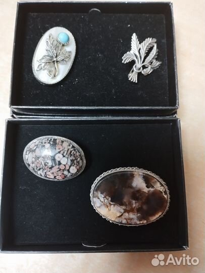 Брошки винтажные 4 шт