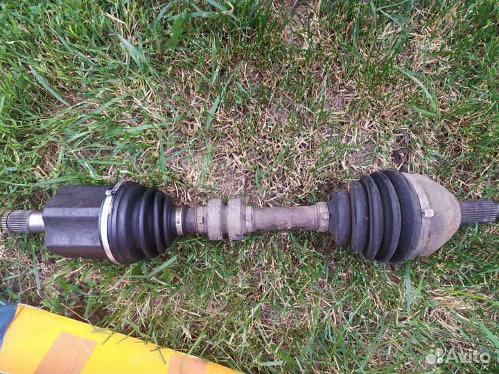 Привод передний левый