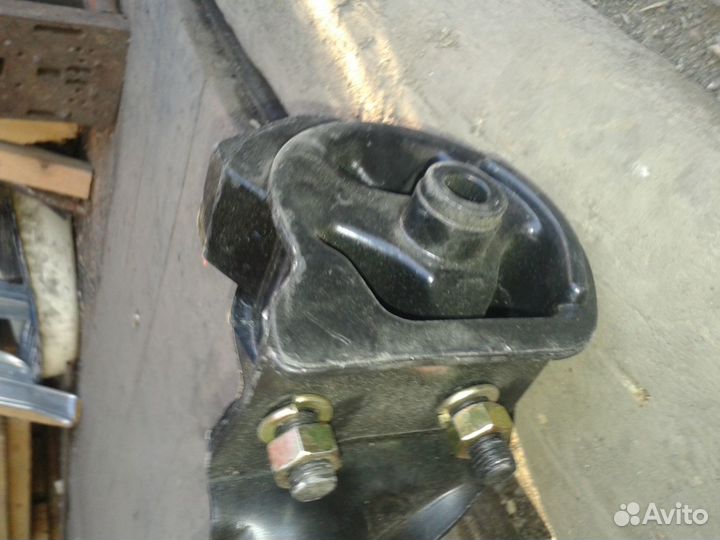 Подушка, опора двигателя, АКПП на Хонду