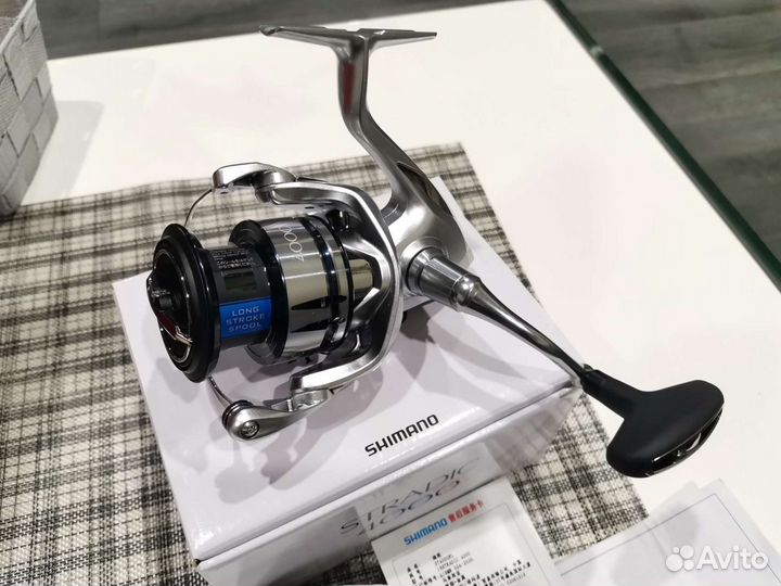 Катушка Shimano stradic 4000 19г