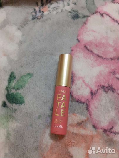 Блеск для губ. Зеркало