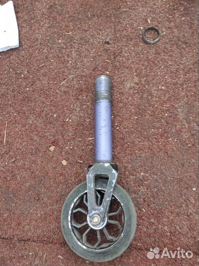 Детали от трюкового самоката