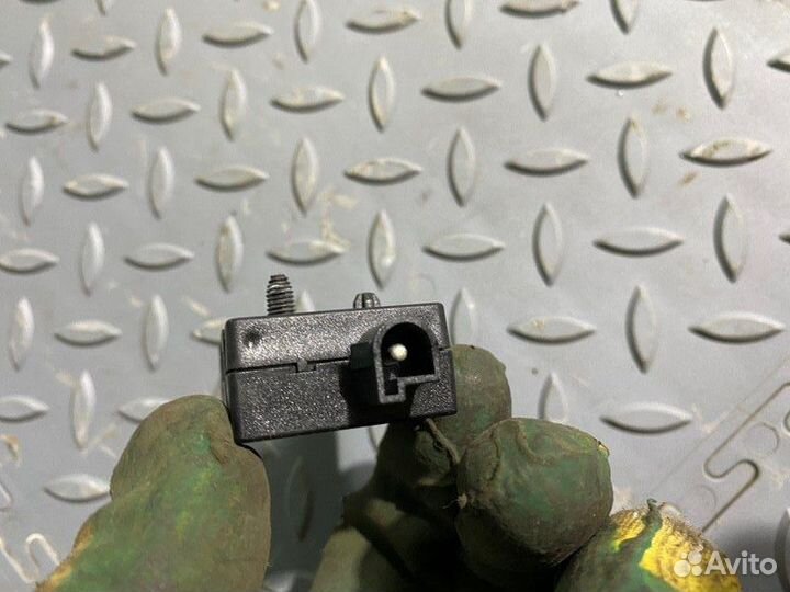 Помехоподавляющий фильтр Bmw X1 E84 N52B30 2011