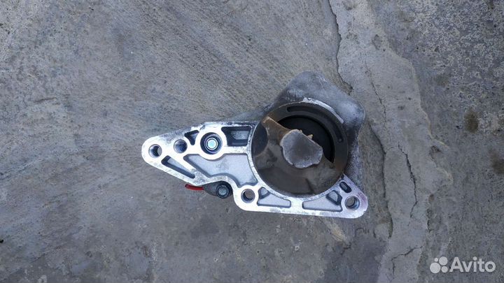 Запчасти для Ниссана