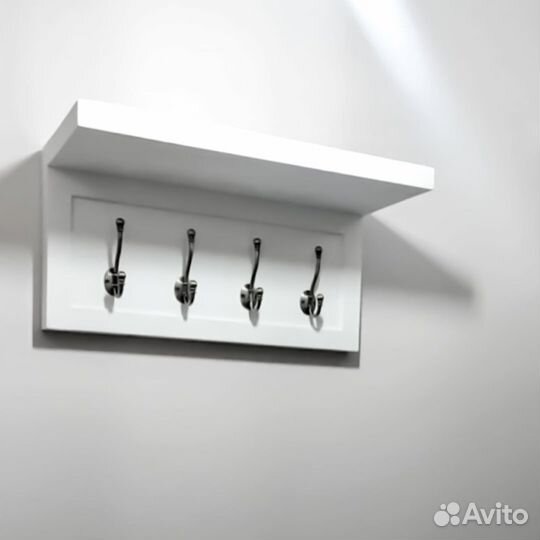 Вешалка из дерева