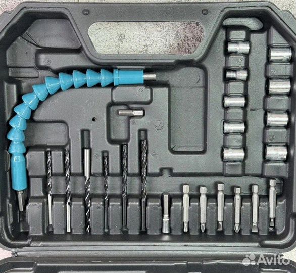 Дрель - шуруповерт с набором инструментов Bosch