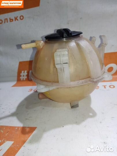 Бачок расширительный Volkswagen Tiguan 2009