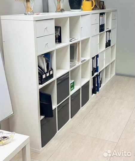 Два стеллажа Икеа