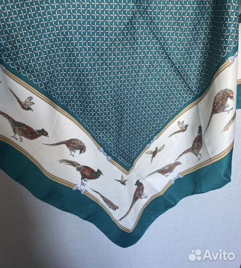 Платок винтажный зеленый с принтом фазаны