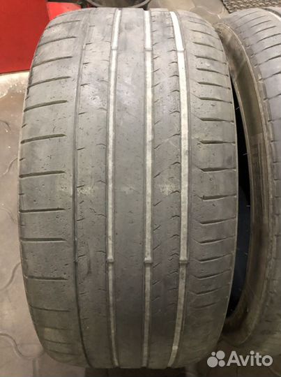 Pirelli P Zero 295/35 R21