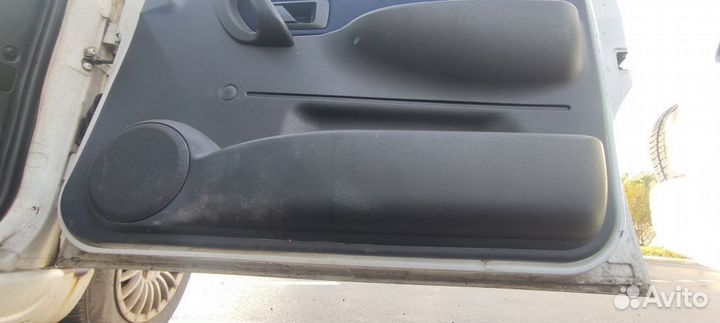 Дверь передняя правая Peugeot Partner 1
