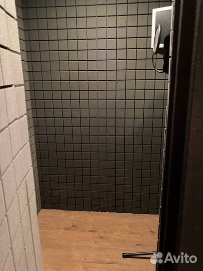 Вокальная будка и диваны