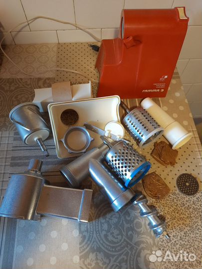 Мясорубка электрическая шнековая СССР