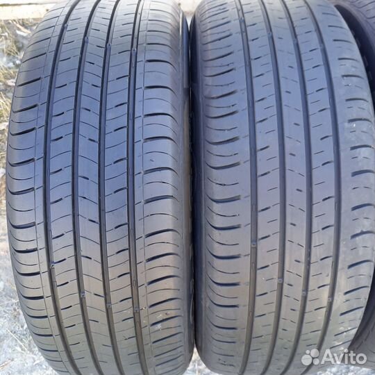 Kumho Solus SA01 KH32 215/60 R17 96H