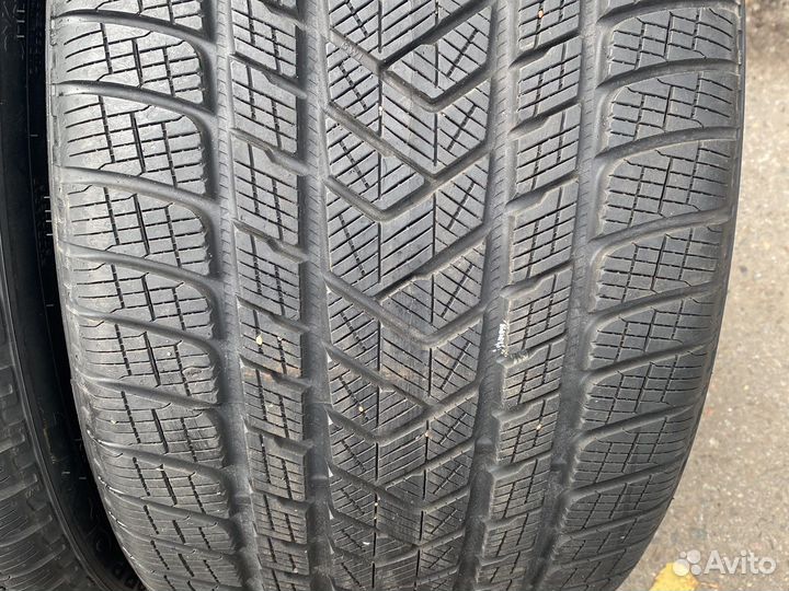 Pirelli Scorpion Winter 275/40 R21 и 305/35 R21