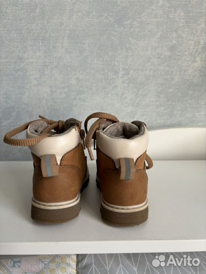 Ботинки для девочки