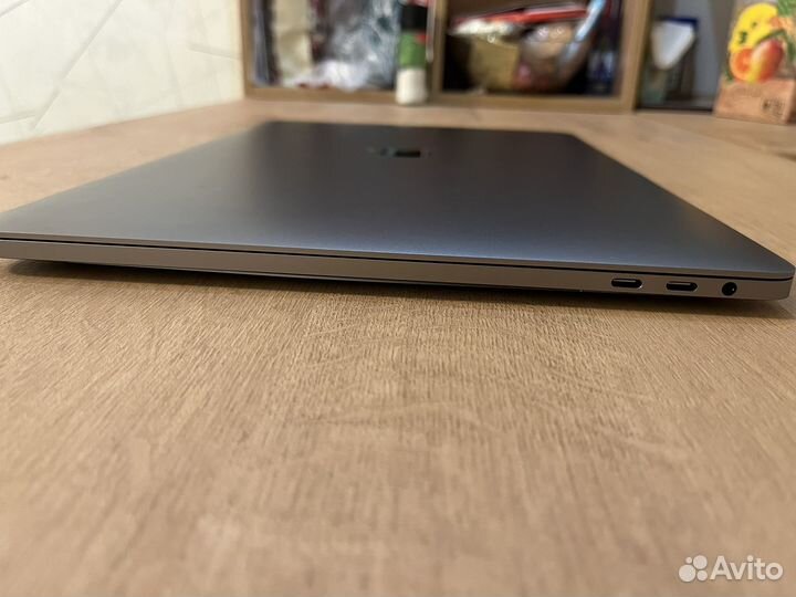 Apple MacBook Pro 15 2018