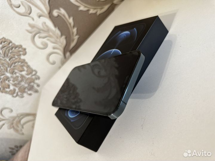 iPhone 12про макс 256