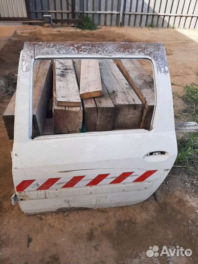 Дверь задня левая на Ларгус