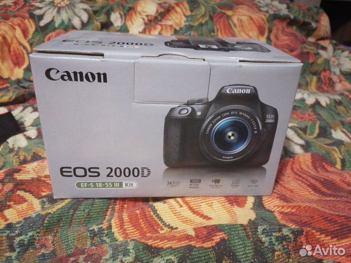 Зеркальная камера Canon Eos 2000D