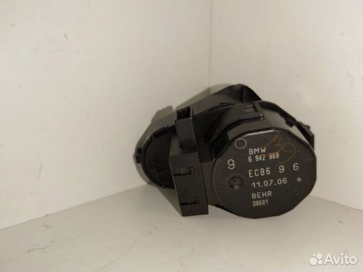 Сервопривод заслонок печки Bmw 5 E60 N52B30 2006