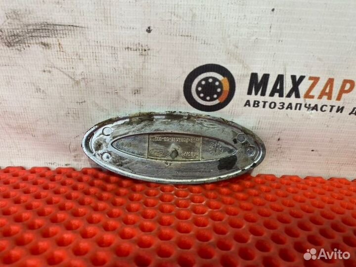 Эмблема Ford Focus 1 2.0 zetec 2001