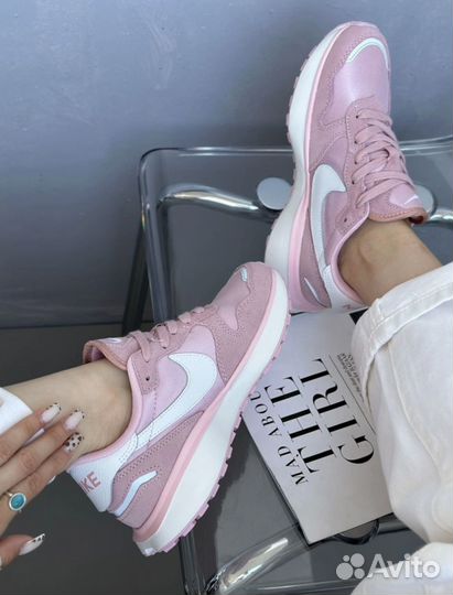 Кроссовки nike Женские