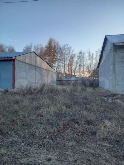 Машиноместо, > 30 м²