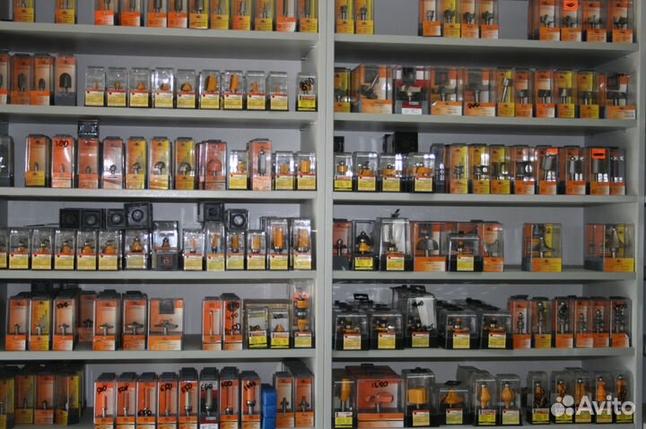 Фрезы концевые по дереву для ручного фрезера и чпу