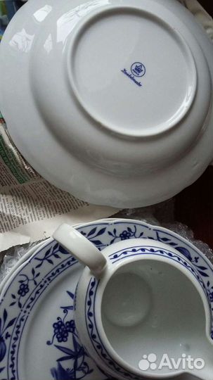 Предметы от сервизов синий лук рига