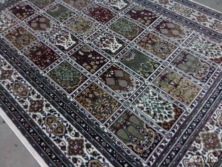 Ковер высокоплотный р-р : 2.0х2.90 (№ 25418) новый