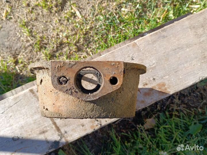 Цапфа поворотного кулака газ 69