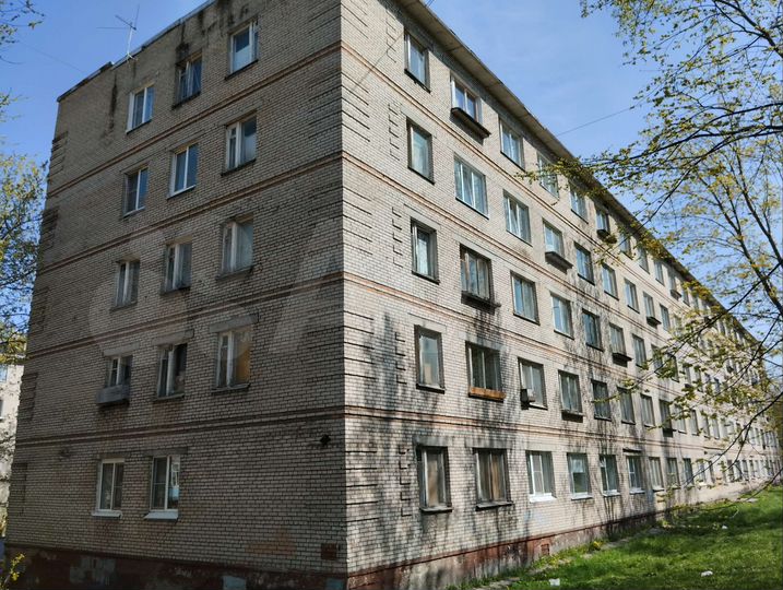 Комната 18,8 м² в 8-к., 2/5 эт.