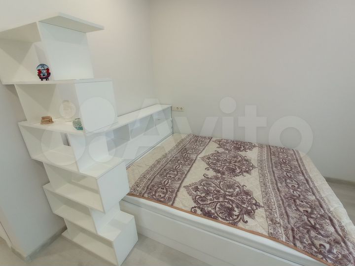 Квартира-студия, 35,7 м², 1/9 эт.