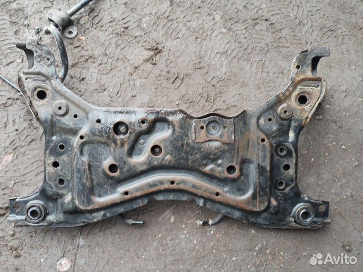 Подрамник передний mazda 3 BL 1.6 105 л.с