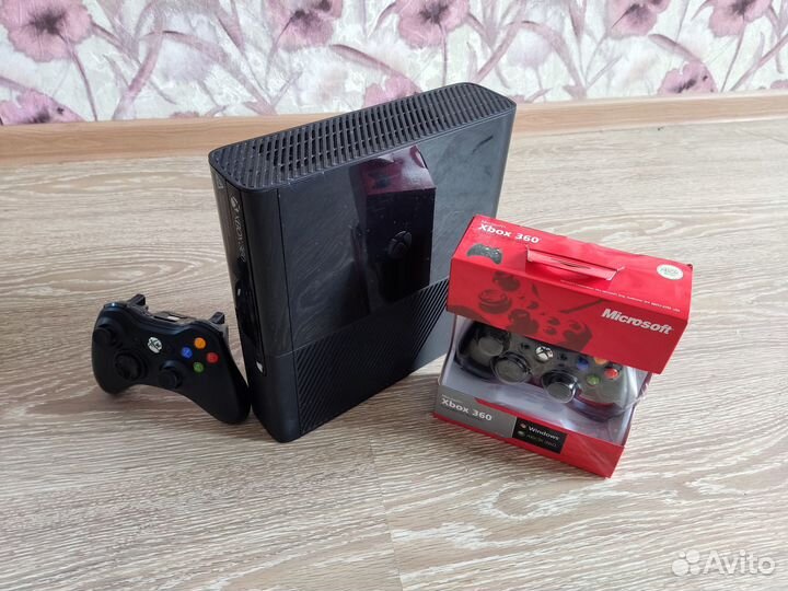 Xbox 360 E Freeboot+куча игр