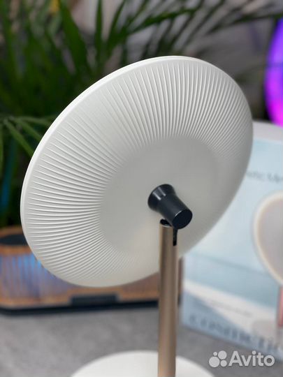 Зеркало настольное с подсветкой ML-01 белое