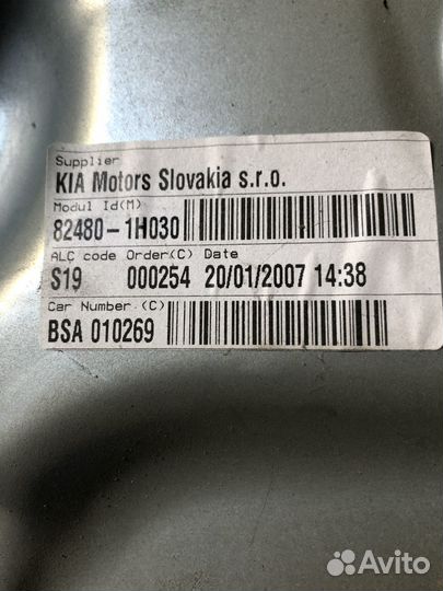 Стекло подъемник передний прав Kia Ceed ED 2011