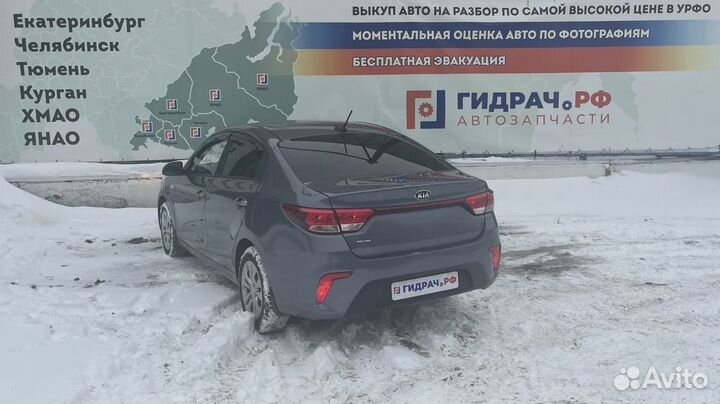 Крышка зеркала внутренняя правая Kia Rio 4 87660-H0010